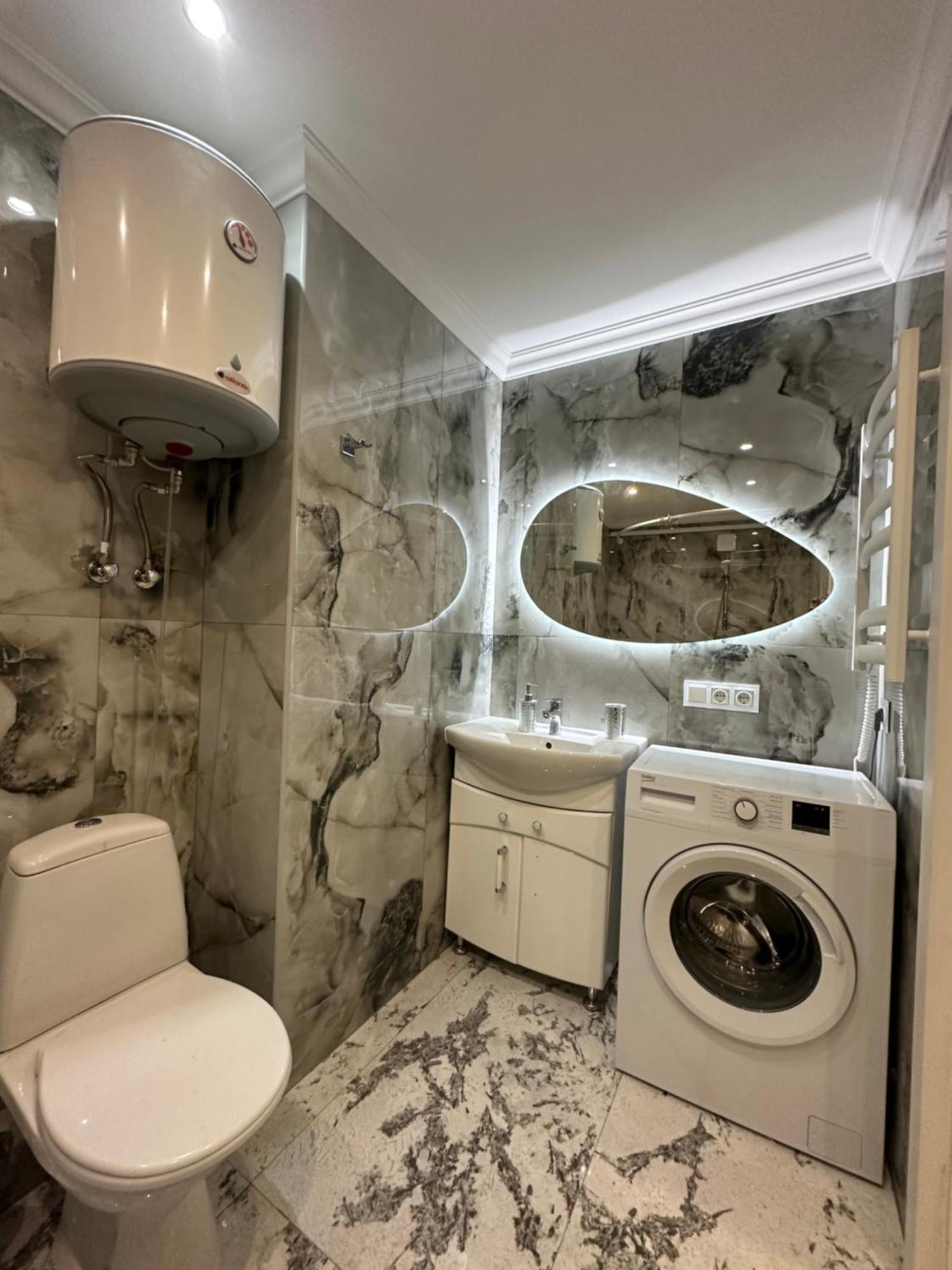 Flat 24 On Lesi Ukrainki 12 With 1 Bedroom Kiev Ngoại thất bức ảnh