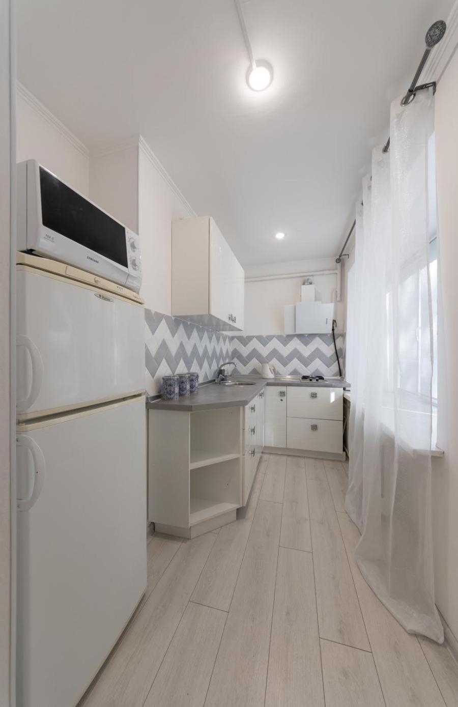 Flat 24 On Lesi Ukrainki 12 With 1 Bedroom Kiev Ngoại thất bức ảnh