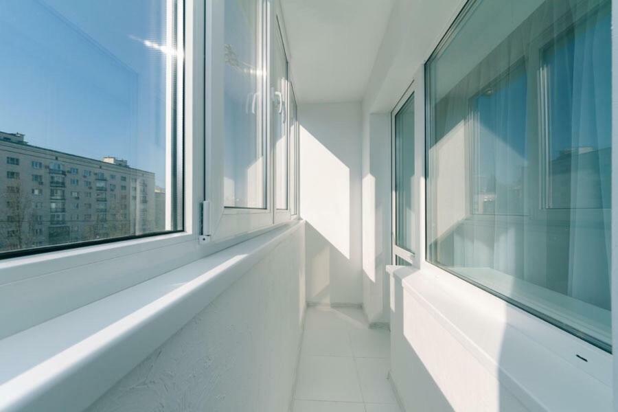 Flat 24 On Lesi Ukrainki 12 With 1 Bedroom Kiev Ngoại thất bức ảnh